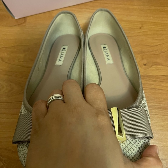 DIANA japanese brand snakeskin flats - Picture 5 of 12